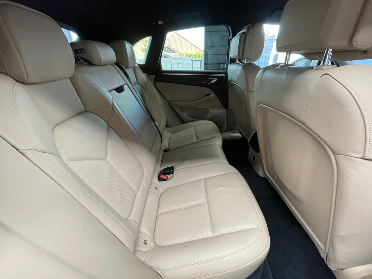 Used Porsche Macan 2023 for sale - 78087214: Photo 33