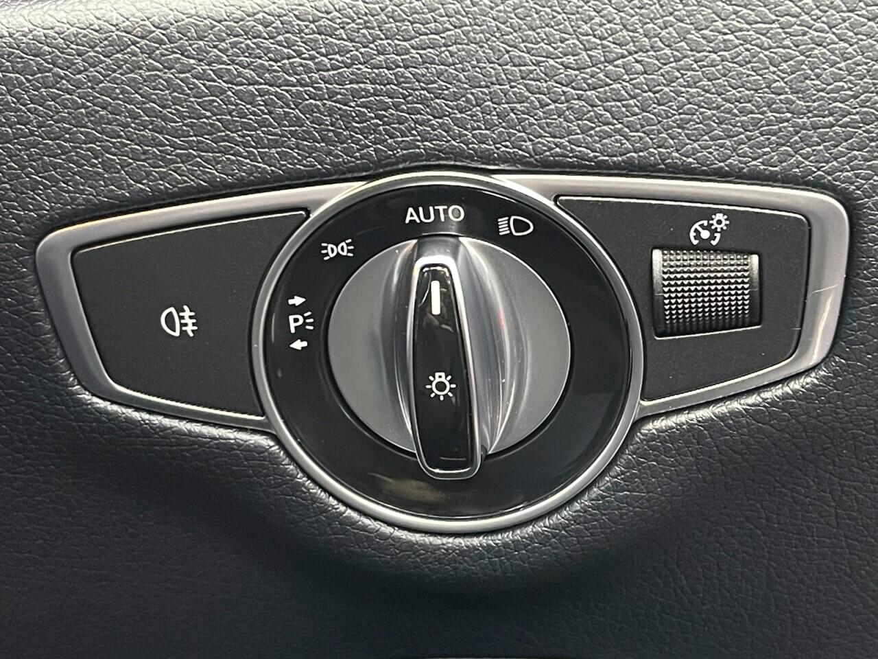 Used Mercedes-Benz E Class 2020 for sale - 77015934: Photo 38