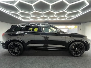 Used Volkswagen Touareg 2023 for sale - 79292609: Photo