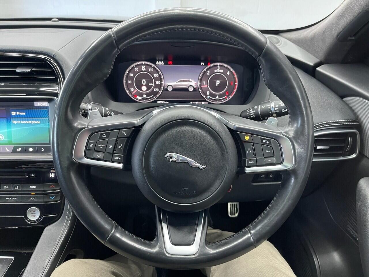 Used Jaguar F-Pace 2020 for sale - 77377334: Photo 10