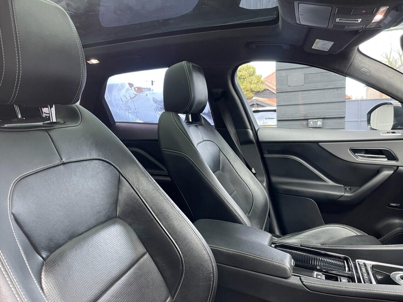 Used Jaguar F-Pace 2020 for sale - 77377334: Photo 33