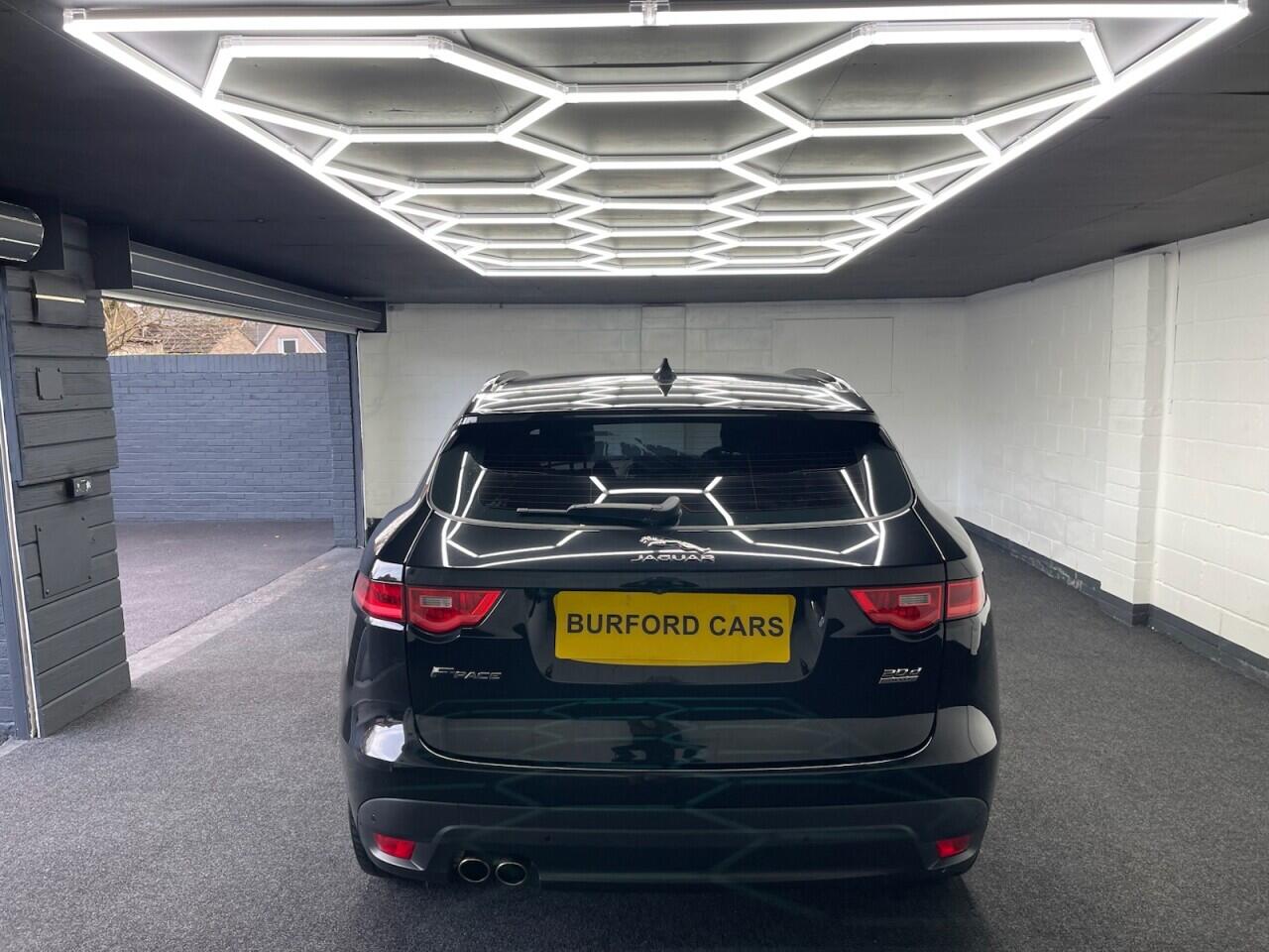 Used Jaguar F-Pace 2020 for sale - 77377334: Photo 8