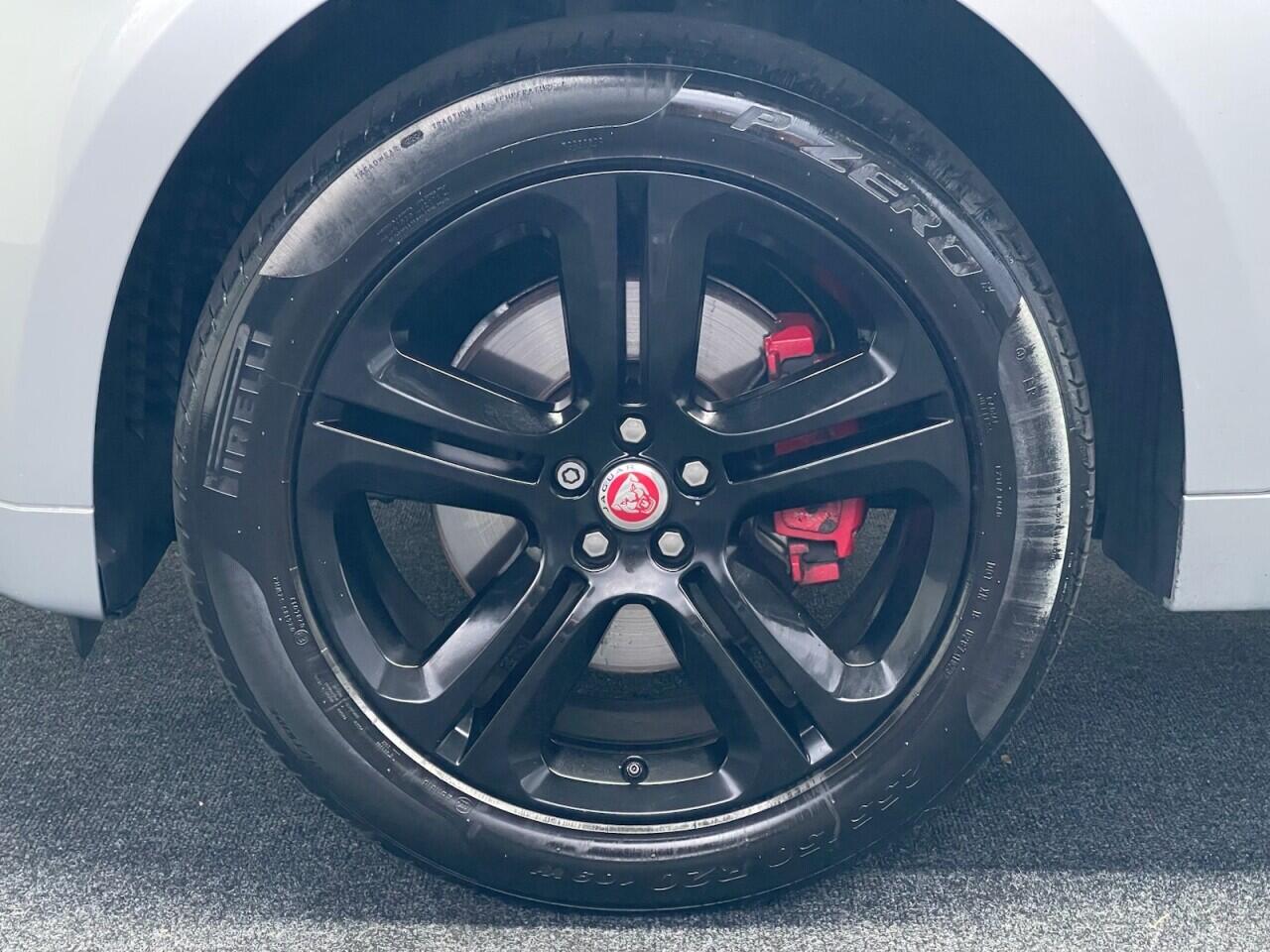 Used Jaguar F-Pace 2016 for sale - 76635443: Photo 14