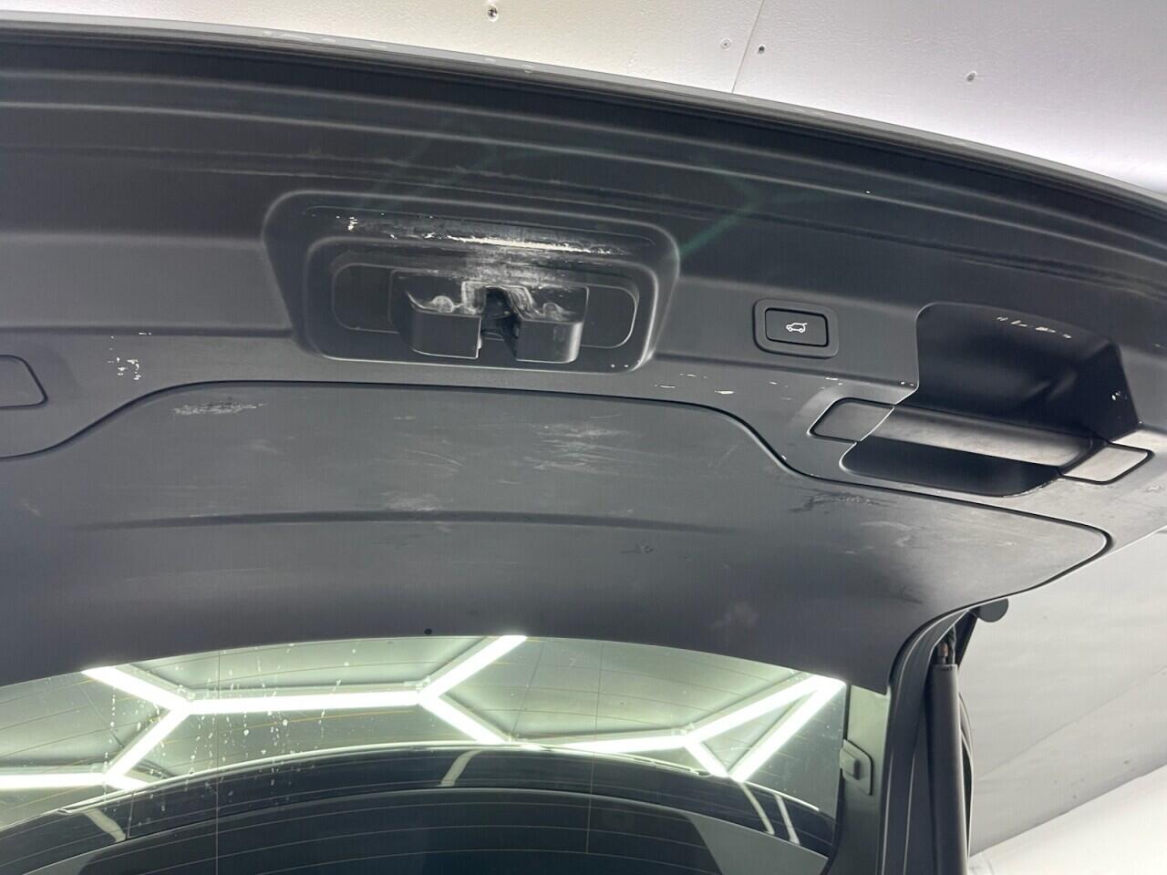 Used Jaguar F-Pace 2016 for sale - 76635443: Photo 40