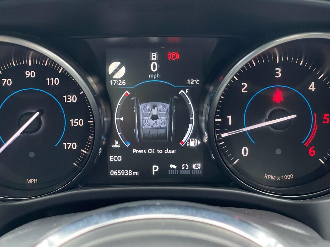 Used Jaguar F-Pace 2016 for sale - 76635443: Photo 41