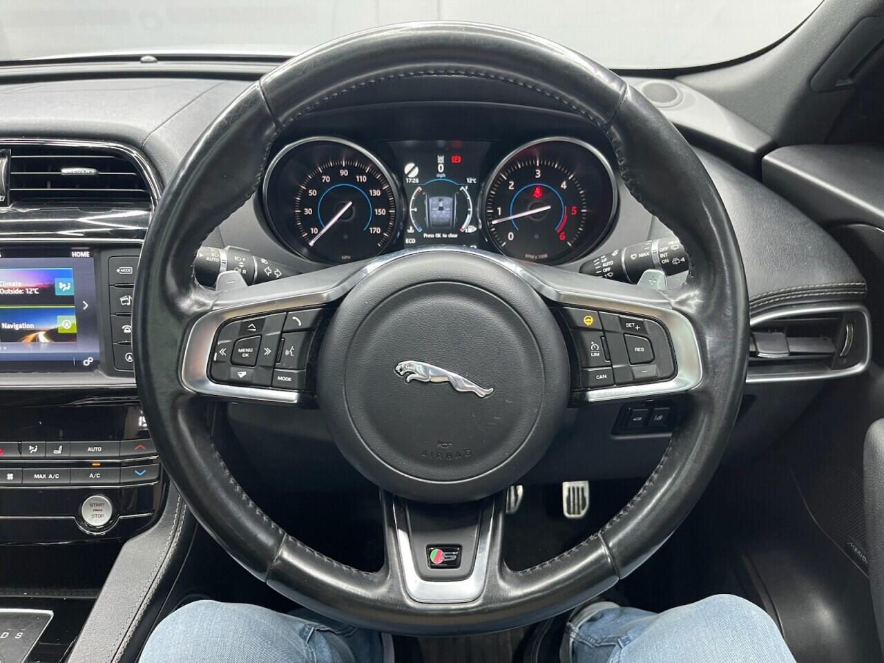 Used Jaguar F-Pace 2016 for sale - 76635443: Photo 43