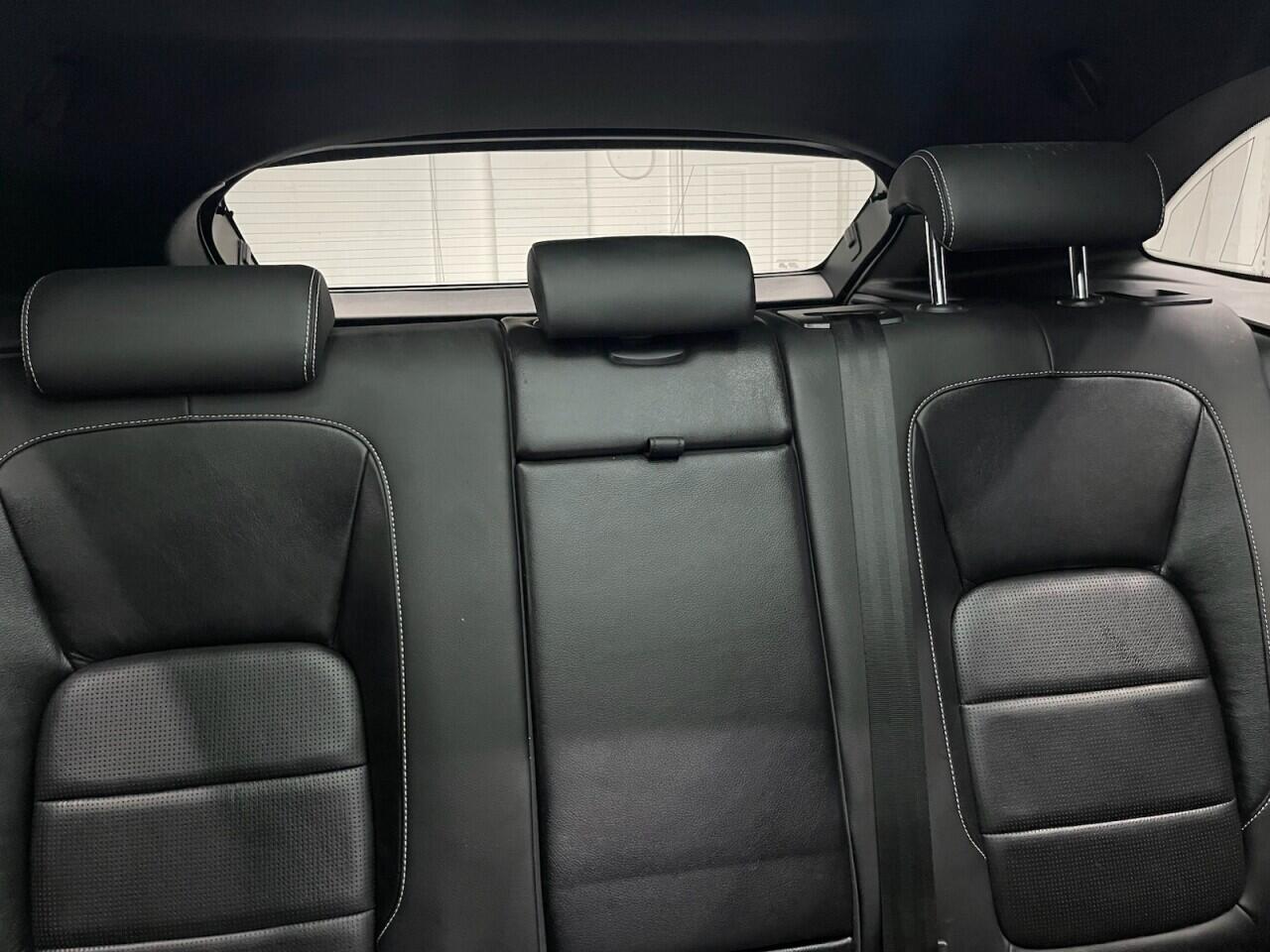 Used Jaguar F-Pace 2016 for sale - 76635443: Photo 47