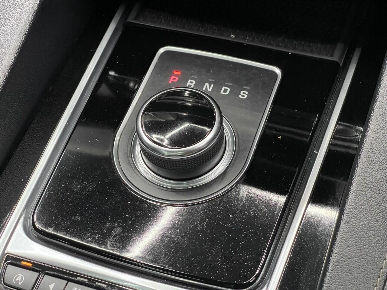 Used Jaguar F-Pace 2016 for sale - 76635443: Photo 50