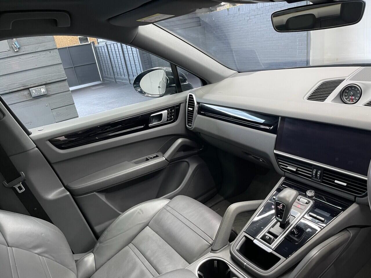 Used Porsche Cayenne 2019 for sale - 77229462: Photo 40