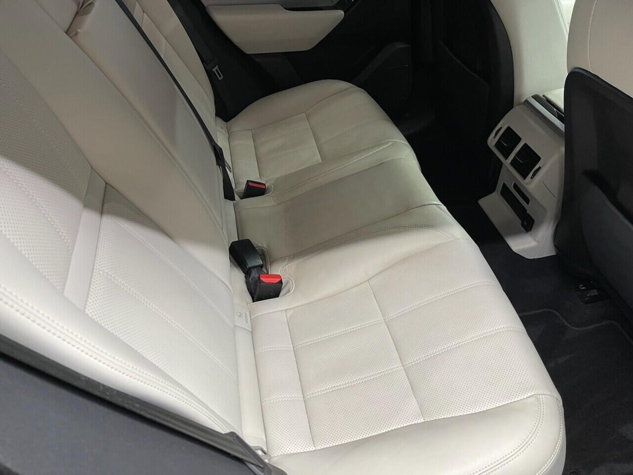 Used Land Rover Range Rover Velar 2020 for sale - 76865279: Photo 26