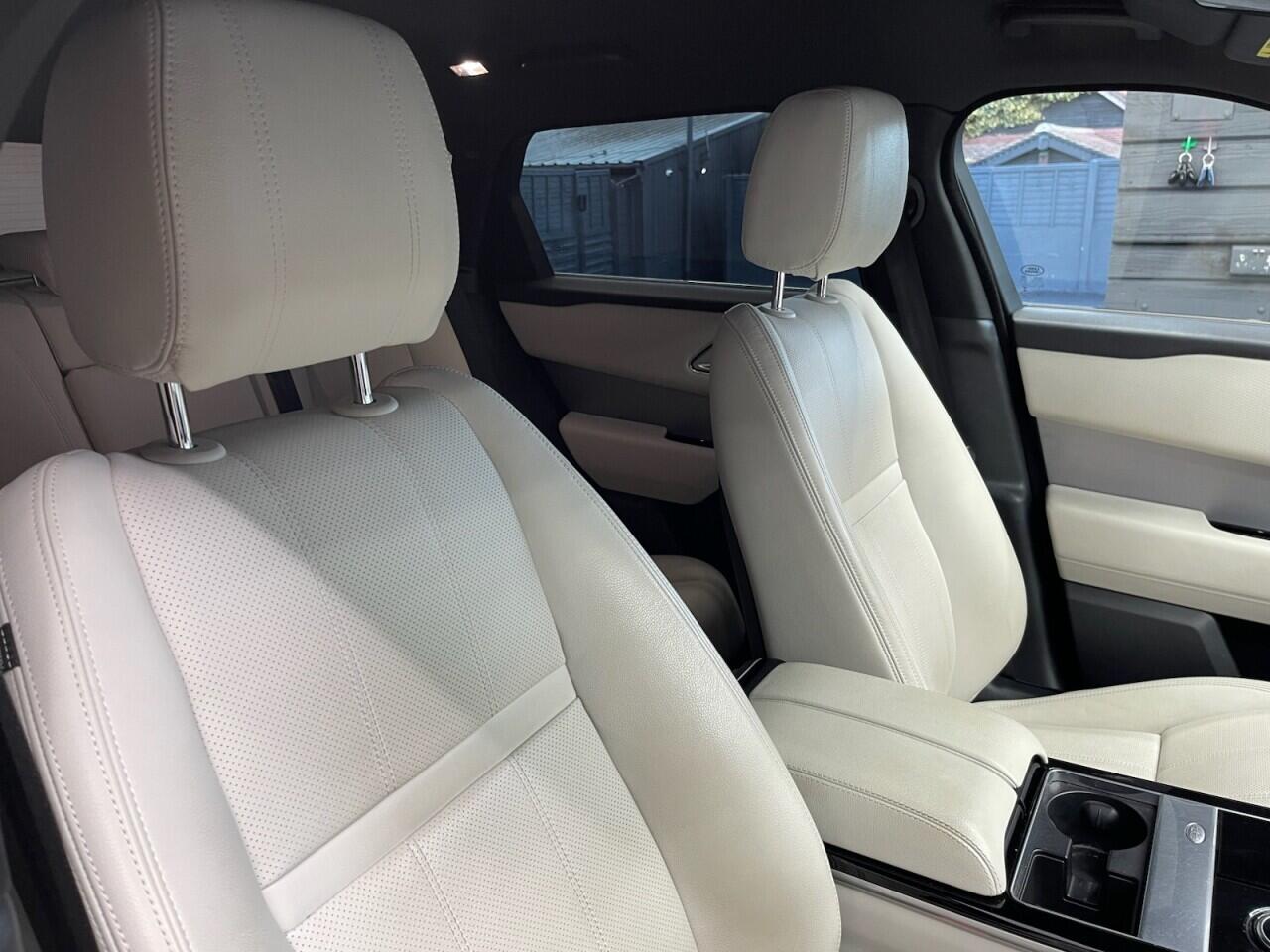 Used Land Rover Range Rover Velar 2020 for sale - 76865279: Photo 28