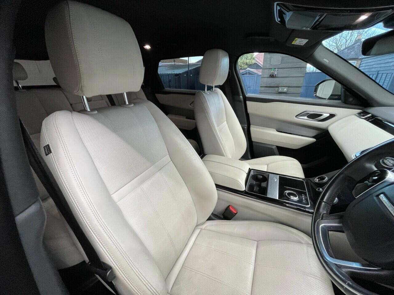 Used Land Rover Range Rover Velar 2020 for sale - 76865279: Photo 4