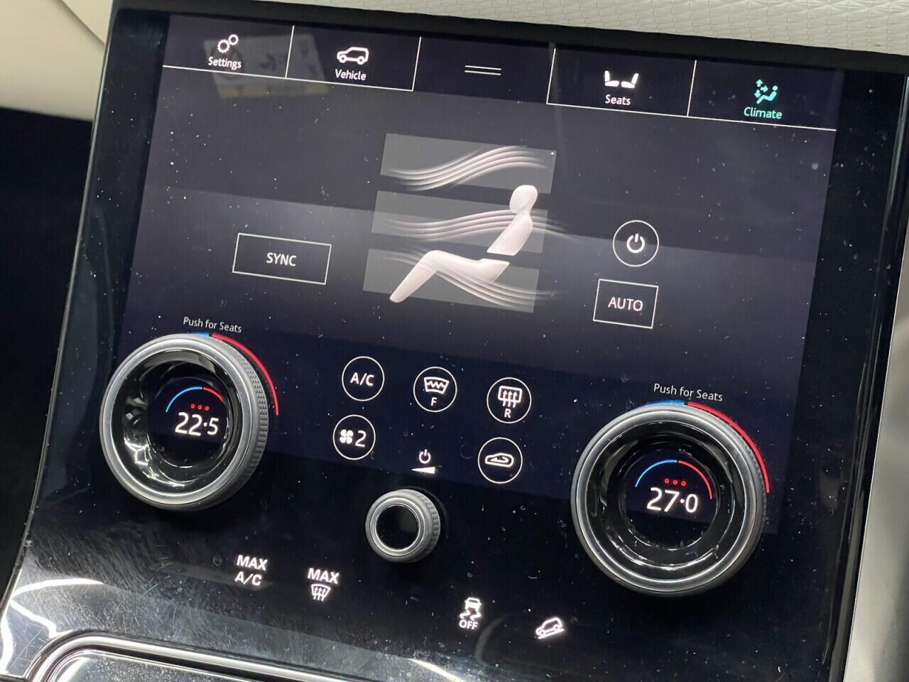 Used Land Rover Range Rover Velar 2020 for sale - 76865279: Photo 41