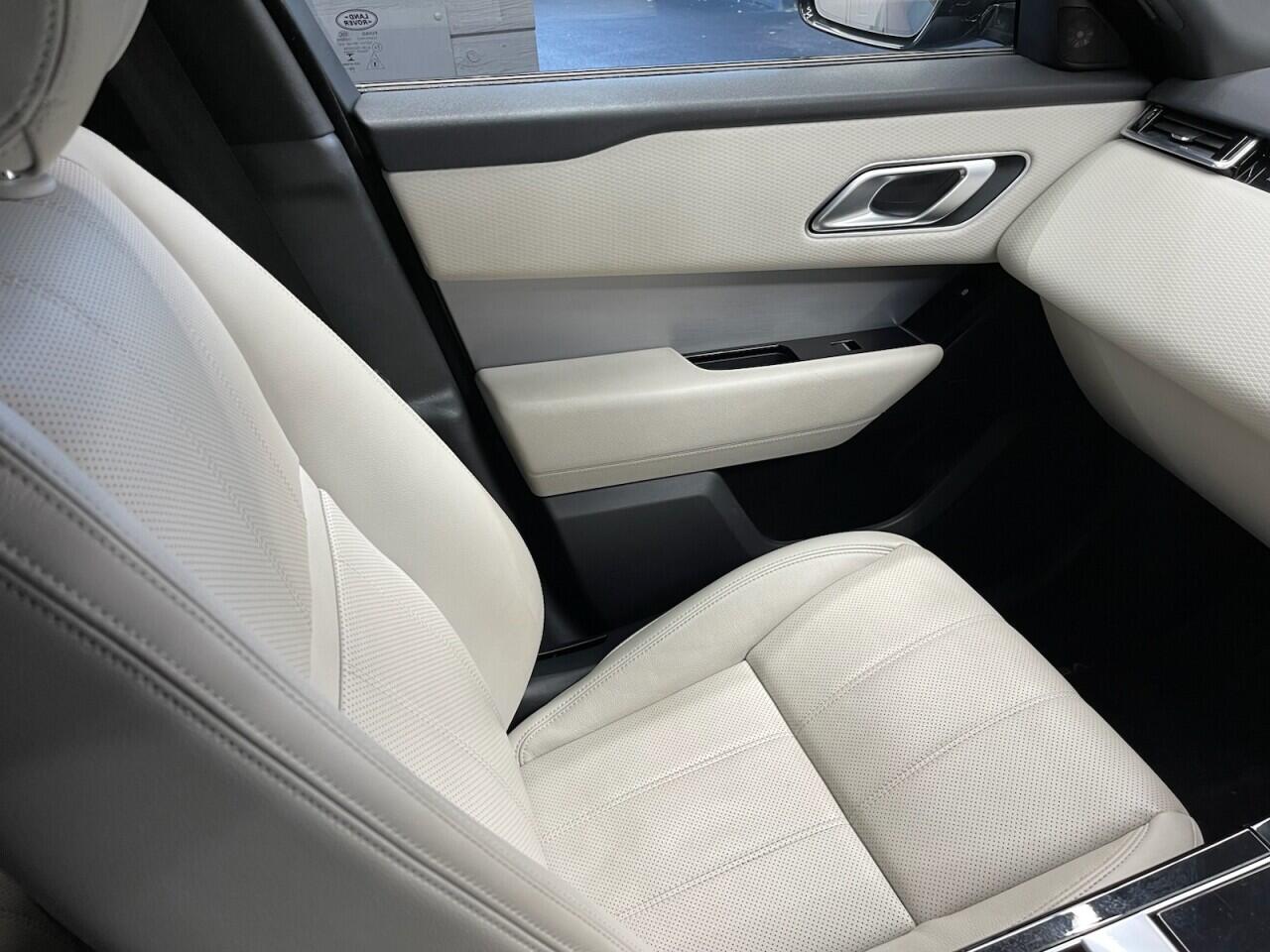 Used Land Rover Range Rover Velar 2020 for sale - 76865279: Photo 46