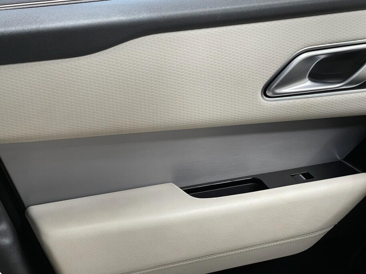 Used Land Rover Range Rover Velar 2020 for sale - 76865279: Photo 47