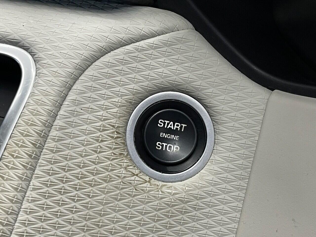 Used Land Rover Range Rover Velar 2020 for sale - 76865279: Photo 48