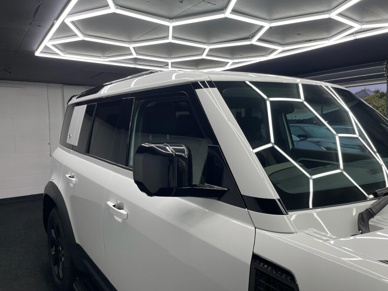 Used Land Rover Defender 2020 for sale - 77940563: Photo 31