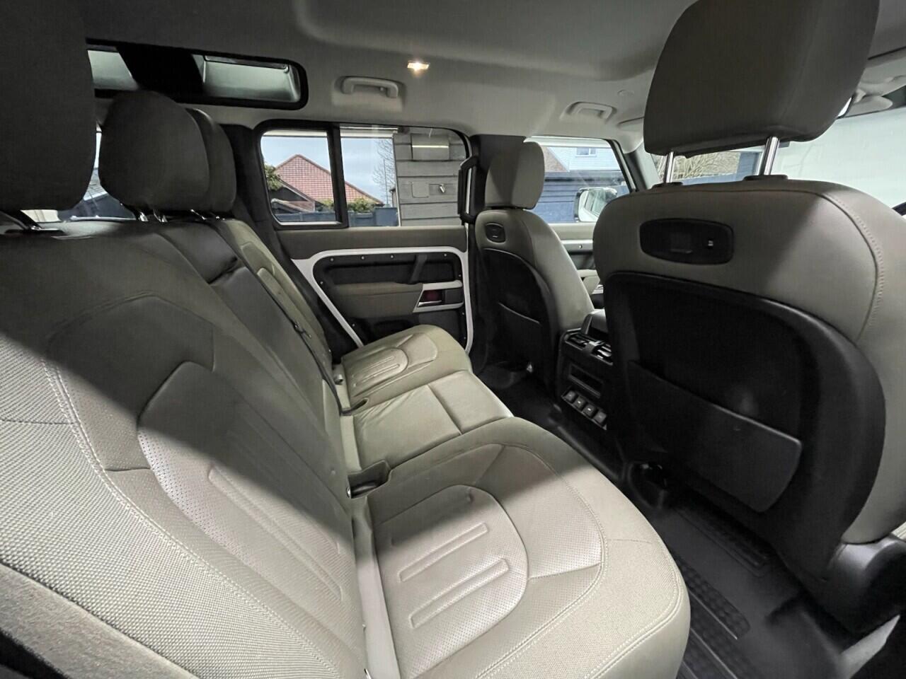 Used Land Rover Defender 2020 for sale - 77940563: Photo 35