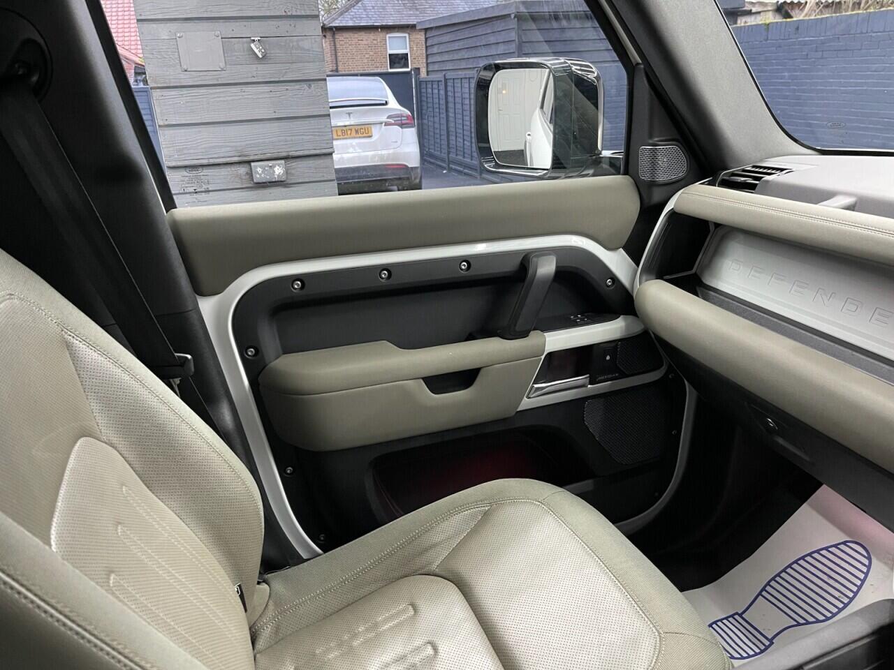 Used Land Rover Defender 2020 for sale - 77940563: Photo 58