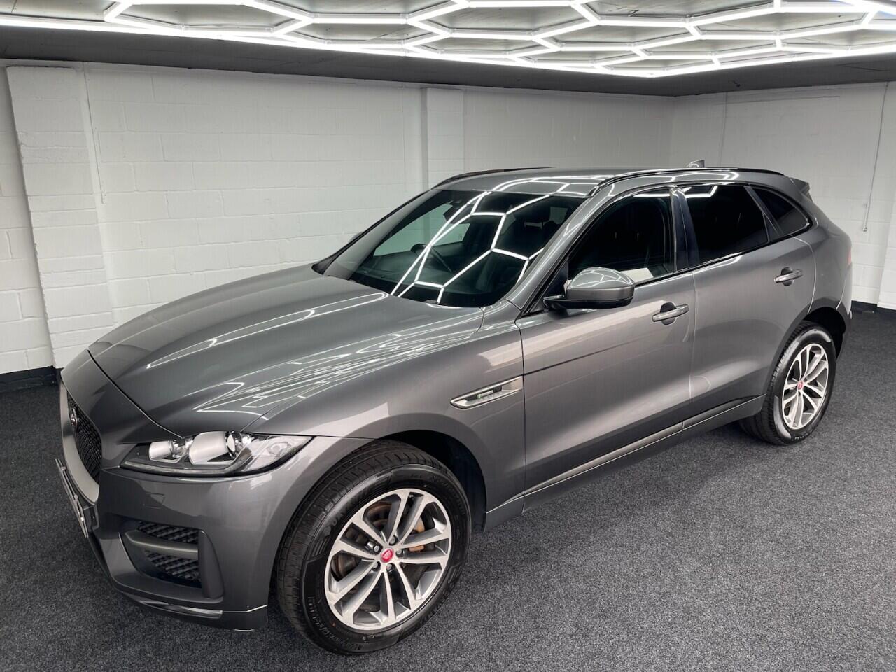 Used Jaguar F-Pace 2018 for sale - 76635415: Photo 13