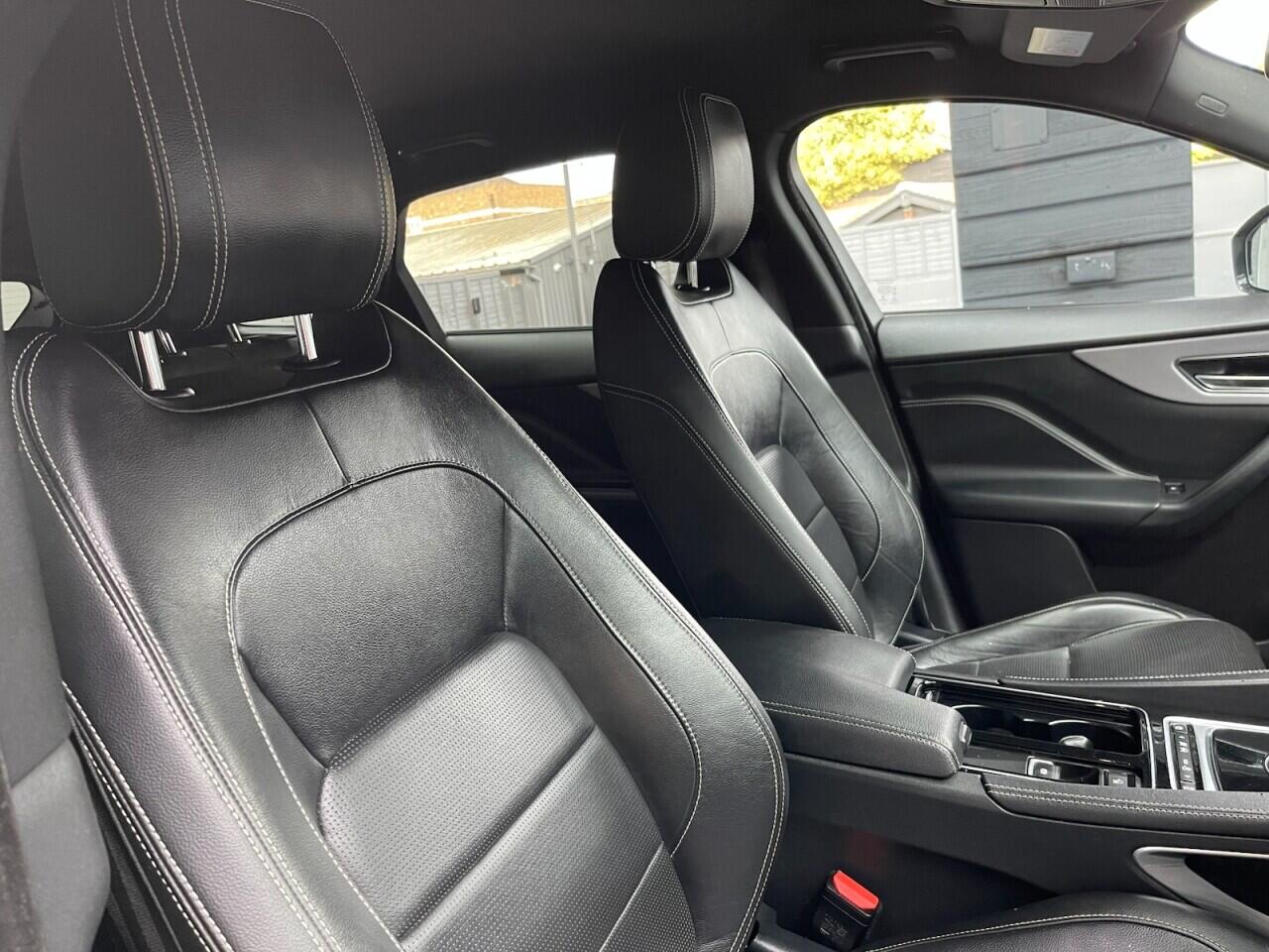 Used Jaguar F-Pace 2018 for sale - 76635415: Photo 24