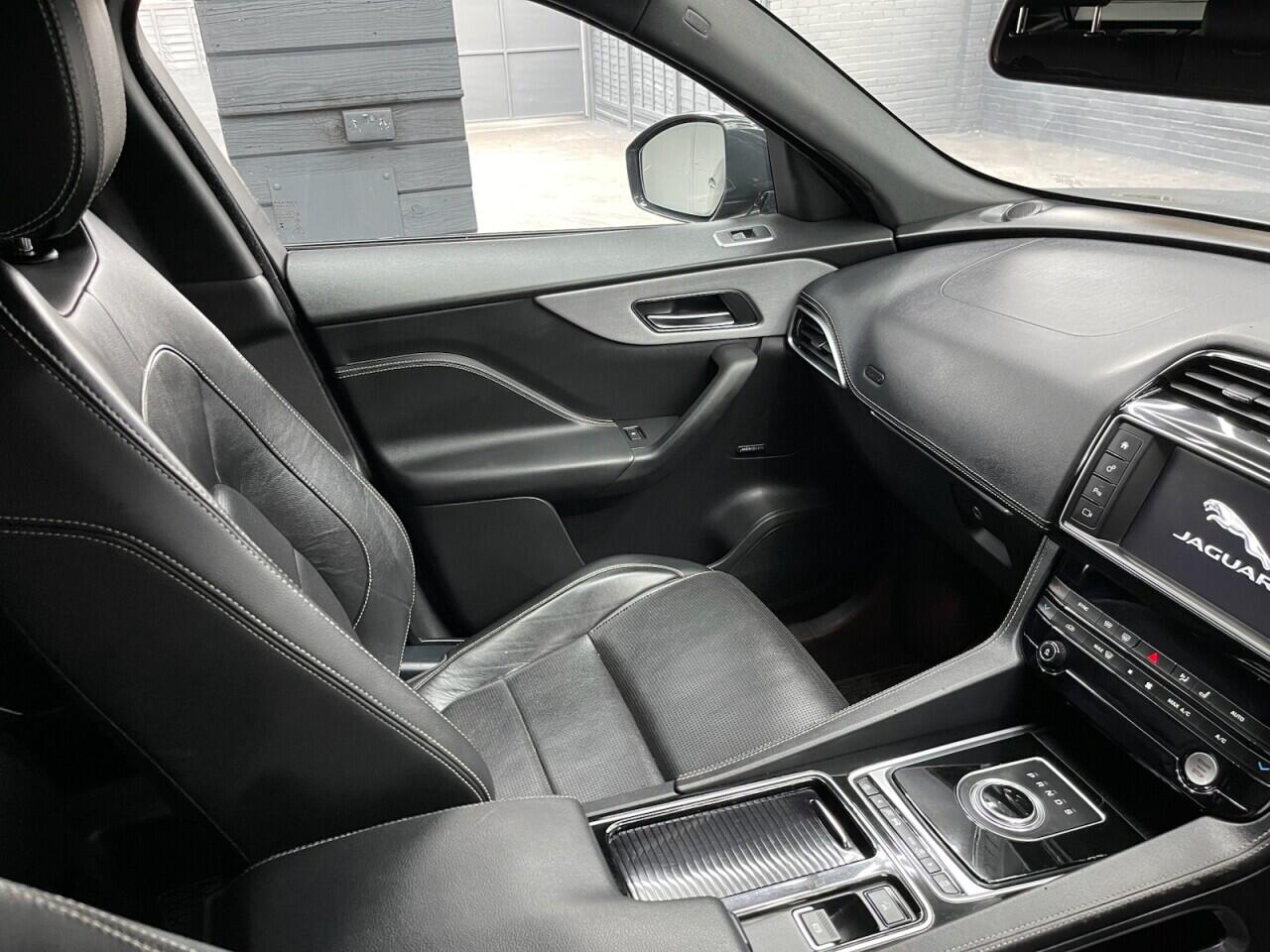 Used Jaguar F-Pace 2018 for sale - 76635415: Photo 29