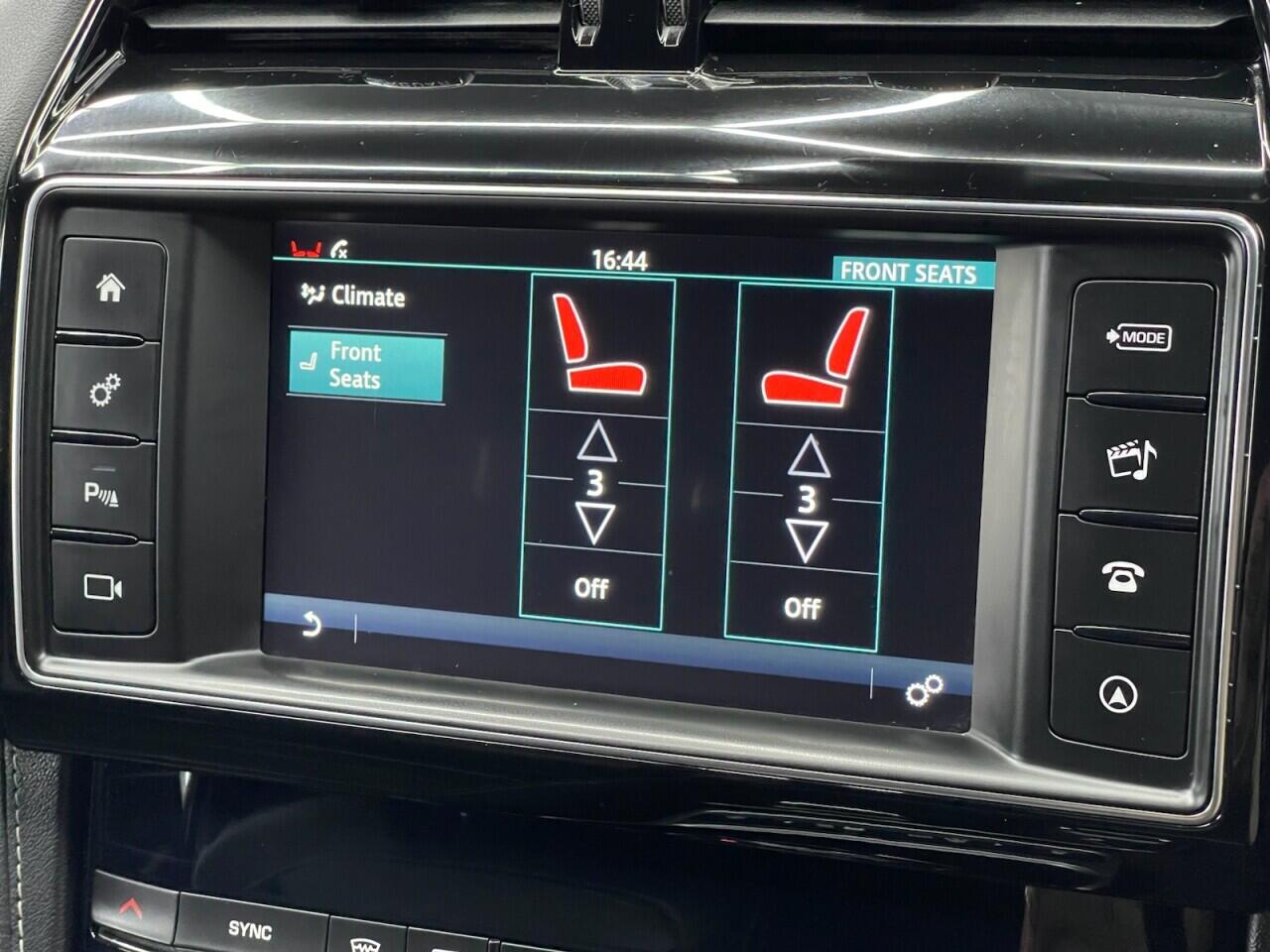 Used Jaguar F-Pace 2018 for sale - 76635415: Photo 41