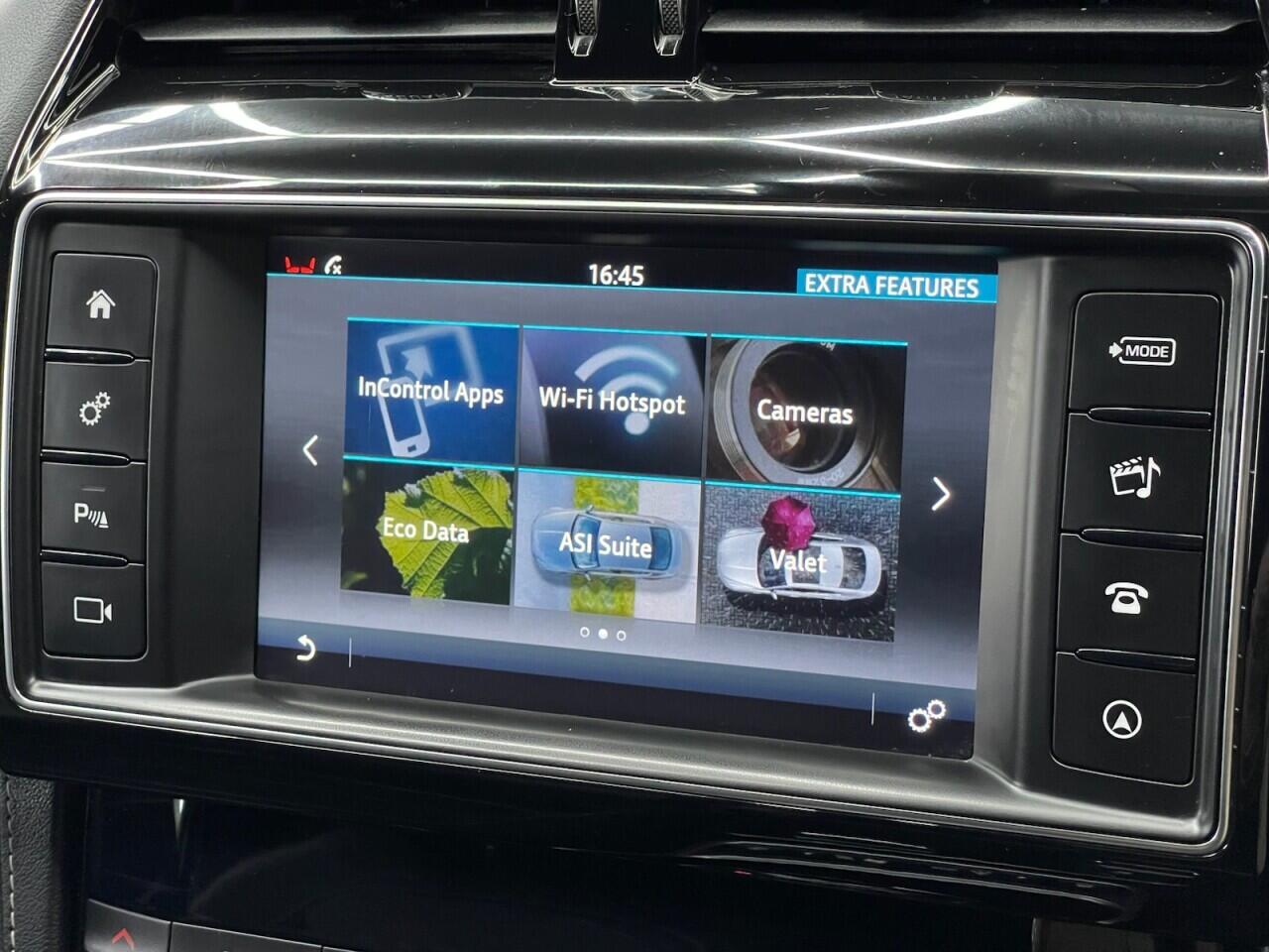 Used Jaguar F-Pace 2018 for sale - 76635415: Photo 44