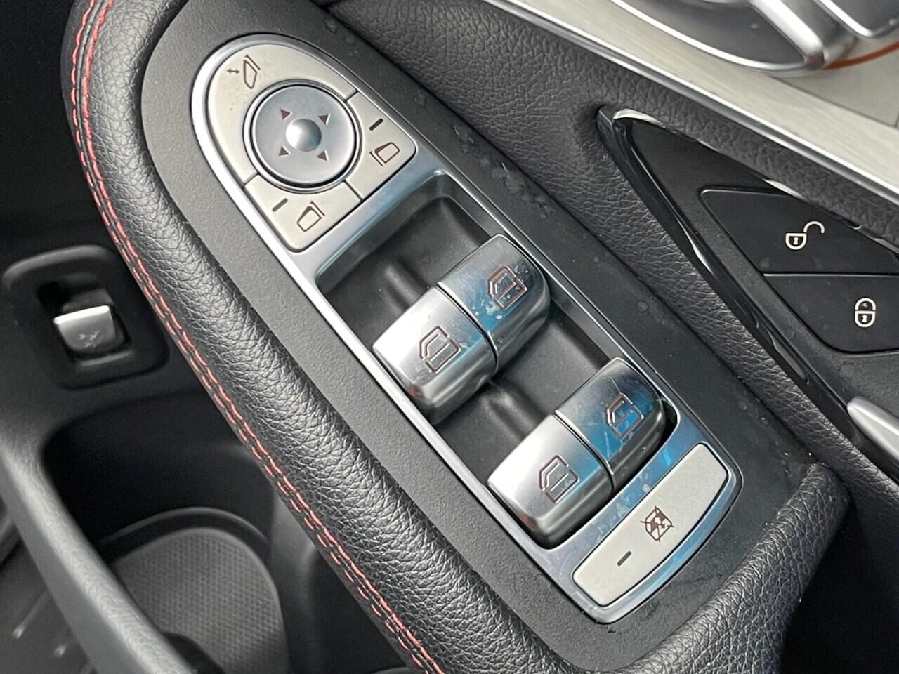 Used Mercedes-Benz GLC 2018 for sale - 77040419: Photo 32