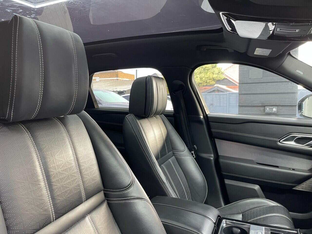 Used Land Rover Range Rover Velar 2017 for sale - 77696531: Photo 35