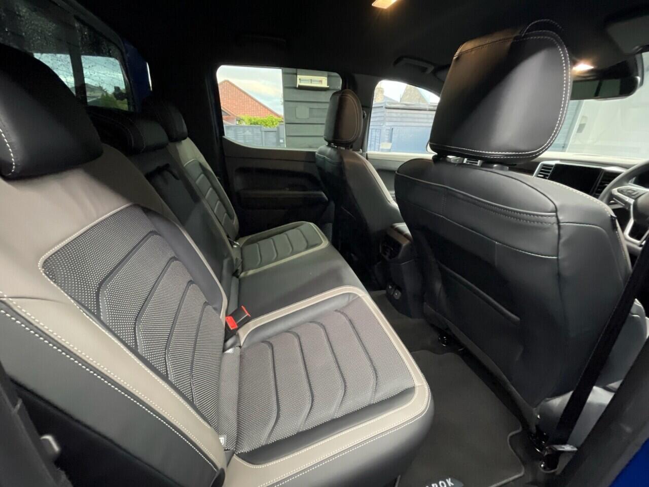 Used Volkswagen Amarok 2023 for sale - 76633605: Photo 40