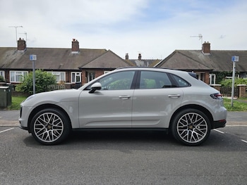 Used Porsche Macan 2021 for sale - 78947021: Photo