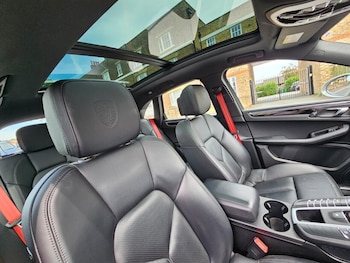 Used Porsche Macan 2021 for sale - 78947021: Photo