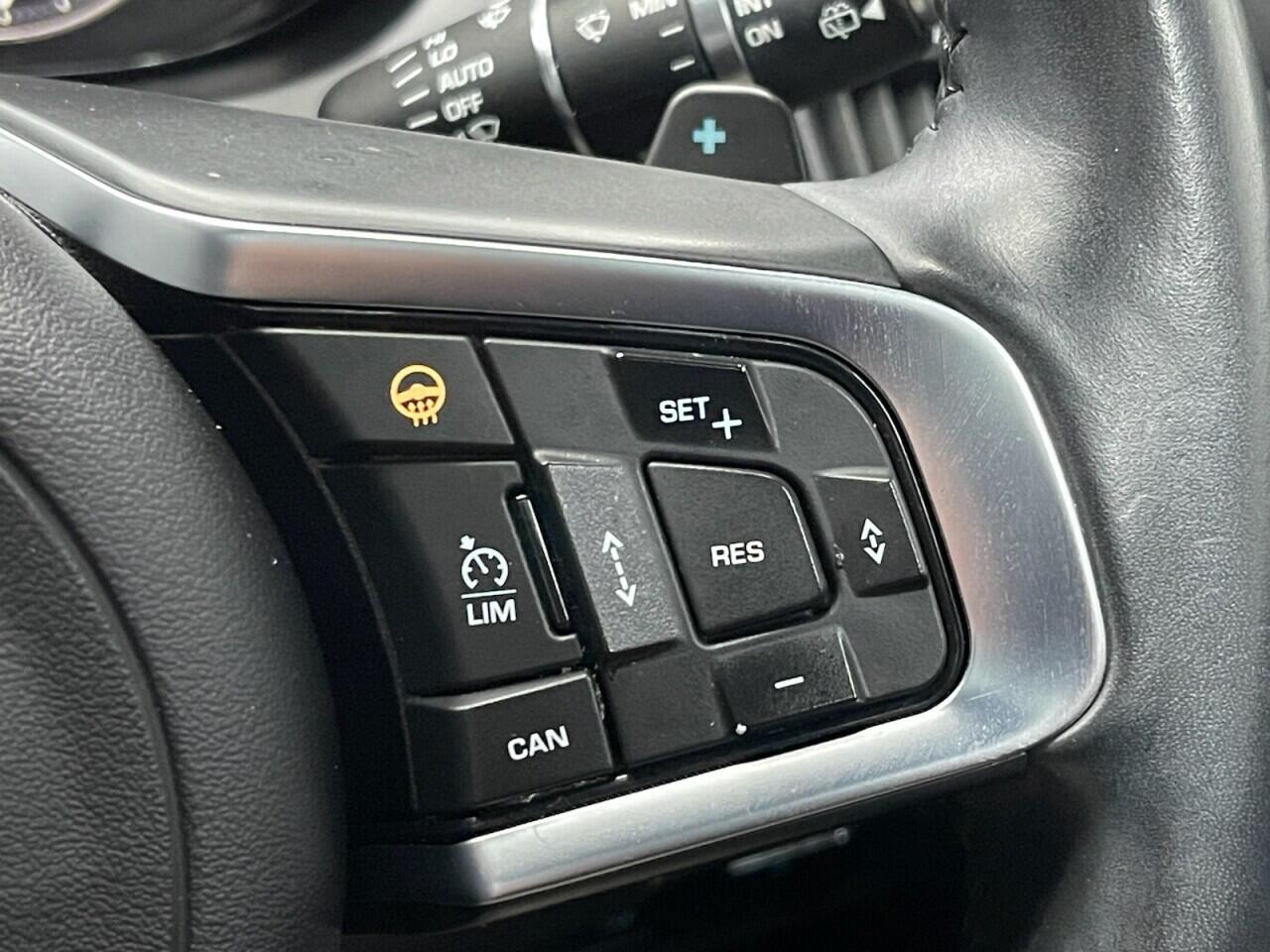 Used Jaguar E-Pace 2019 for sale - 76635416: Photo 41