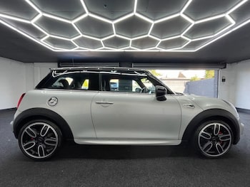 Used MINI Hatch 2018 for sale - 79225262: Photo