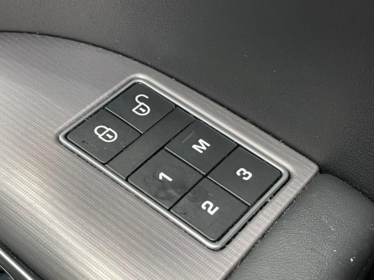 Used Land Rover Range Rover Sport 2019 for sale - 77029529: Photo 33