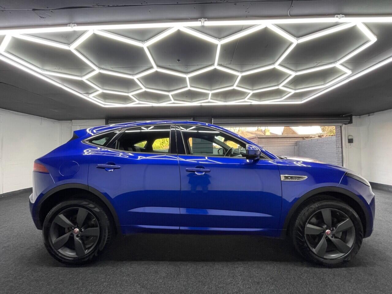 Used Jaguar E-Pace 2018 for sale - 76992213: Photo 5