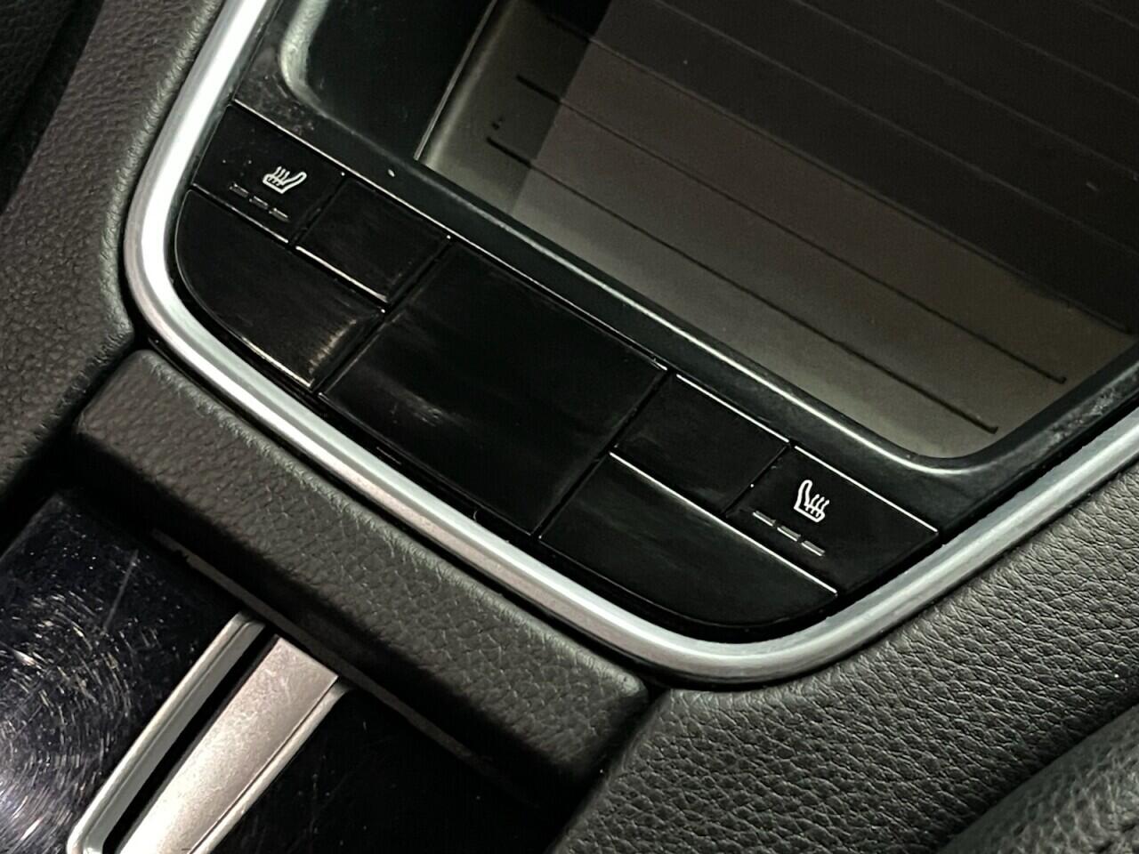 Used Porsche Panamera 2019 for sale - 77939330: Photo 33