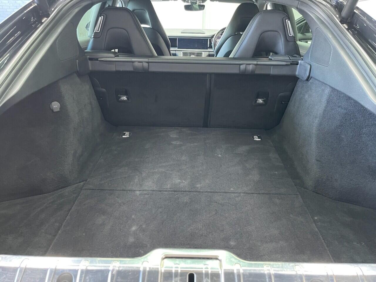 Used Porsche Panamera 2019 for sale - 77939330: Photo 34