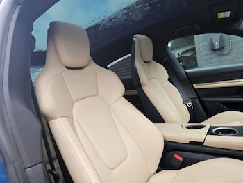 Used Porsche Taycan 2021 for sale - 78503901: Photo