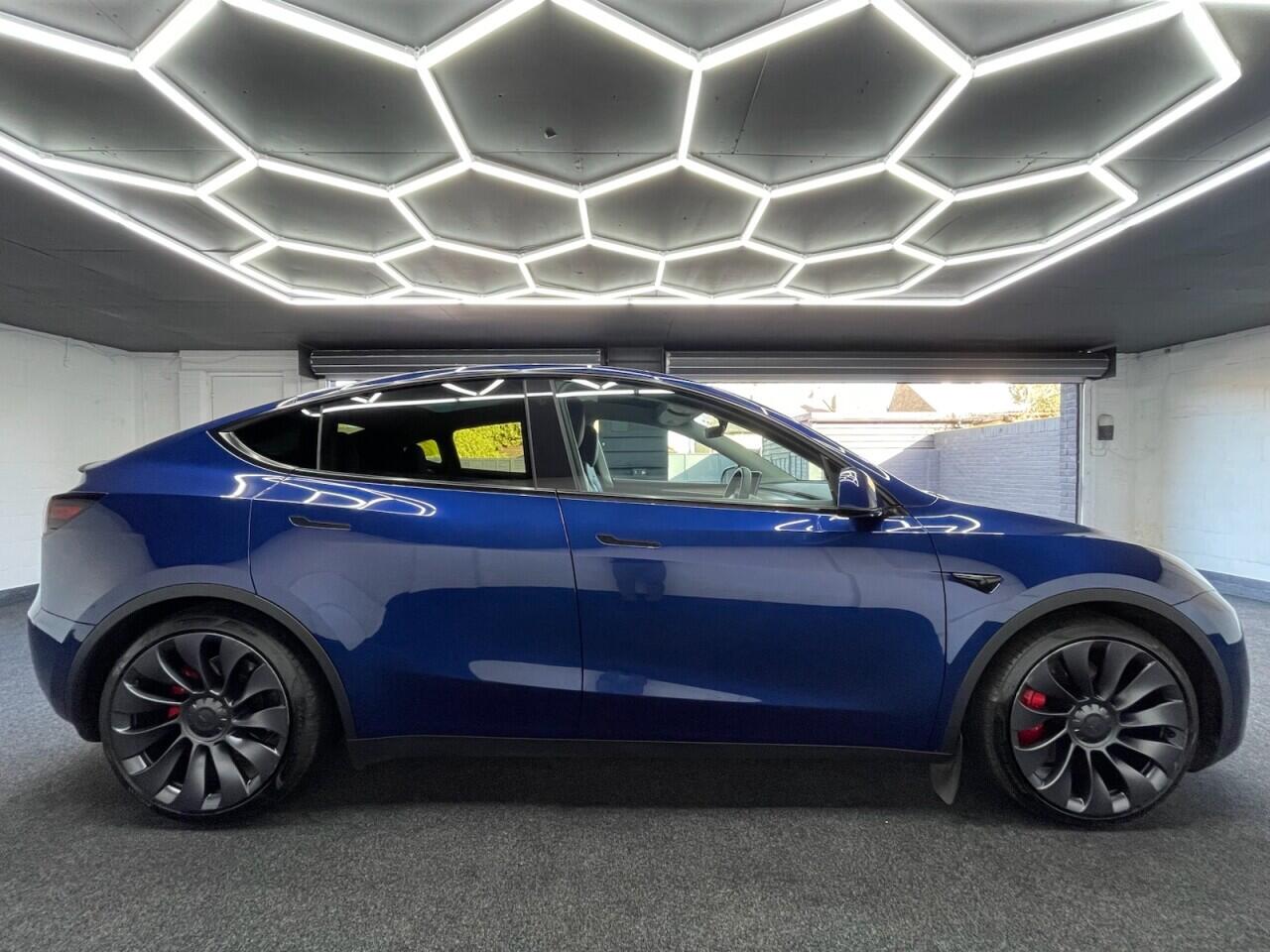Used Tesla Model Y 2024 for sale - 77838695: Photo 3