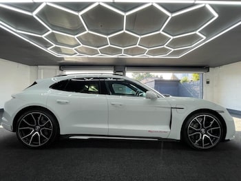 Used Porsche Taycan 2022 for sale - 78998919: Photo