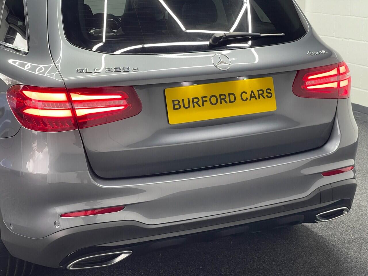Used Mercedes-Benz GLC 2019 for sale - 76743234: Photo 17