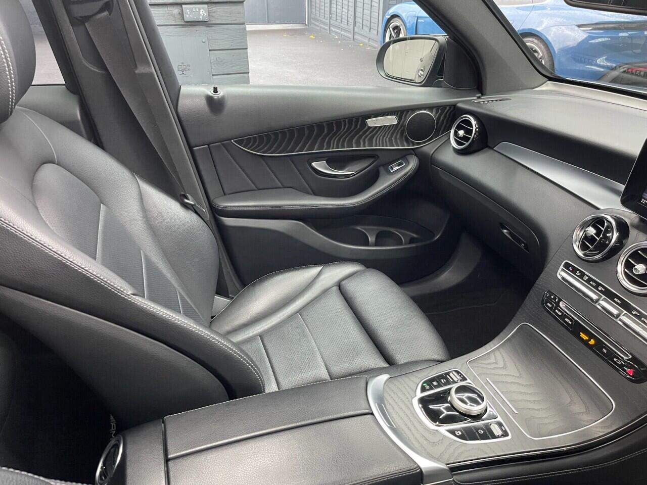 Used Mercedes-Benz GLC 2019 for sale - 76743234: Photo 30