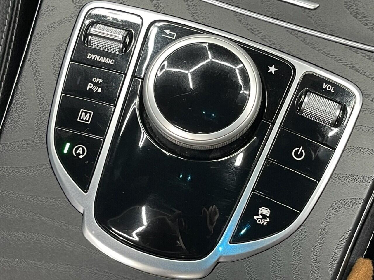 Used Mercedes-Benz GLC 2019 for sale - 76743234: Photo 38