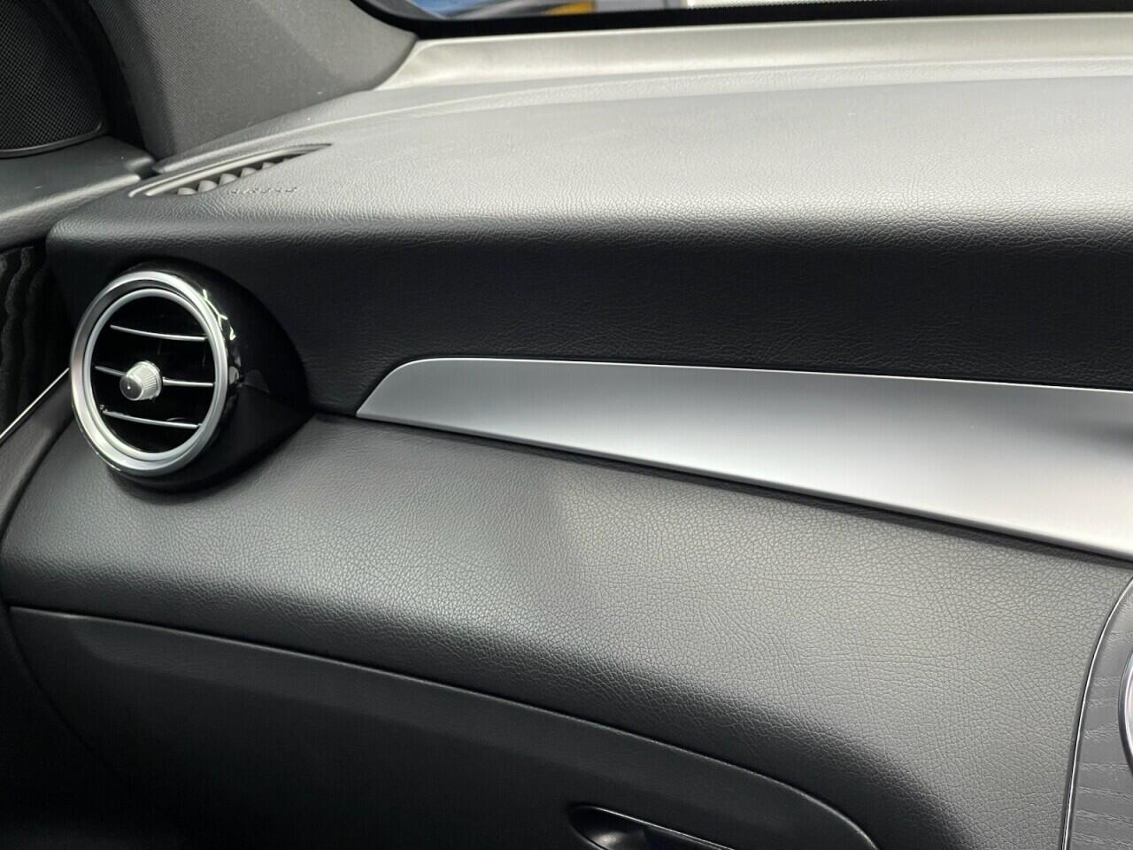 Used Mercedes-Benz GLC 2019 for sale - 76743234: Photo 48