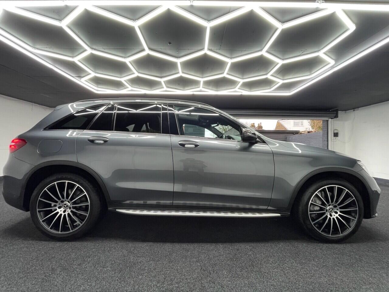 Used Mercedes-Benz GLC 2019 for sale - 76743234: Photo 5