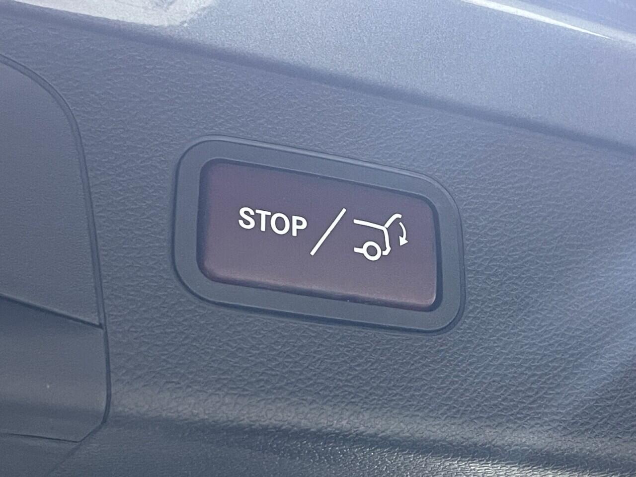 Used Mercedes-Benz GLC 2019 for sale - 76743234: Photo 51