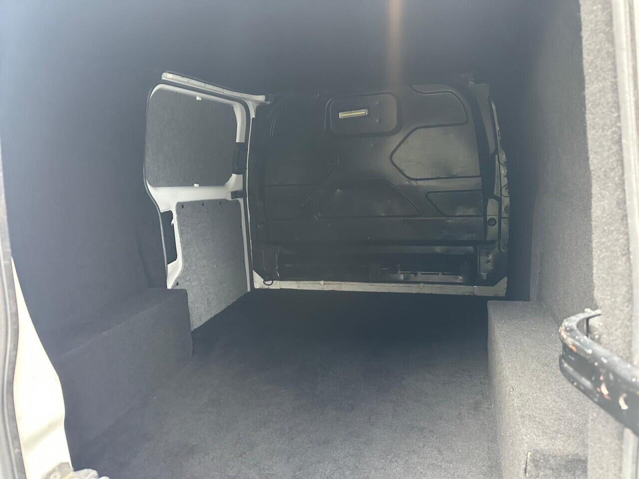 Used Ford Transit Custom 2017 for sale - 78020309: Photo 4