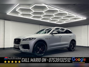 Used Jaguar F-Pace 2016 for sale - 76989746: Photo